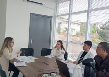 Médicos de Zortéa discutem o fluxo do Tratamento fora de Domicílio