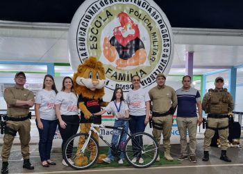 PROERD FORMA 60 ALUNOS EM ZORTÉA