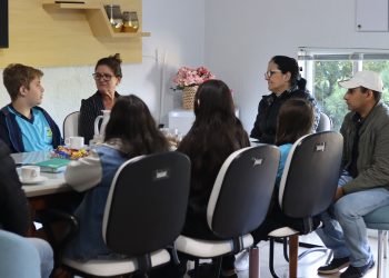 Vereadores Mirins são recebidos pela prefeita de Zortéa