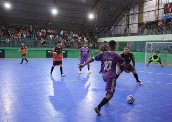 Segunda rodada do Campeonato Empresarial movimenta ginásio de esportes em Zortéa