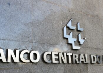 Contas externas têm saldo negativo de US$ 5,1 bilhões em outubro