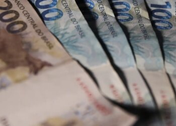 Dívida Pública sobe 1,62% em outubro e supera R$ 8,2 trilhões