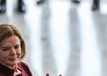 Fim da escala 6x1: governo pode enviar projeto para agilizar aprovação