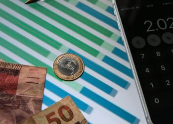 IPCA vai a 0,33% em dezembro e fecha 2025 em 4,26%, abaixo da meta