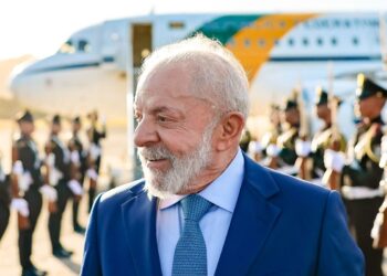 Lula fará cirurgia de catarata no olho esquerdo