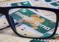 Mega-Sena acumula para R$ 50 milhões; sorteio será na terça (20)