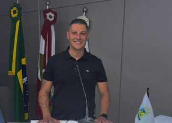 Presidente do Legislativo cobra providências sobre a comercialização irregular de jazigos por empresas particulares no Cemitério Municipal