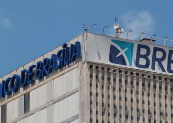 Governo do DF propõe dar imóveis como garantia para capitalizar o BRB