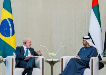 Lula se reuniu com presidente dos Emirados Árabes Unidos