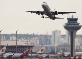 Espanha fecha espaço aéreo para aviões dos EUA envolvidos na guerra