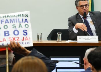 Câmara instala comissão para analisar PEC do fim da escala 6X1