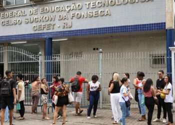 Cefet Rio abre inscrições para professor, com salários até R$ 13 mil