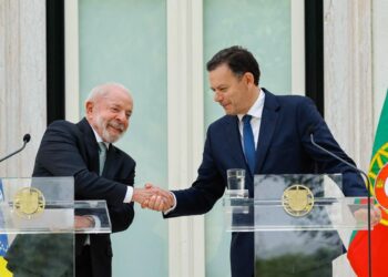 Lula defende que empresas brasileiras atuem em Portugal