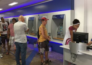 Saiba o que vai funcionar no feriadão do Dia do Trabalhador