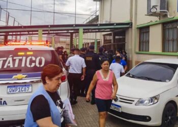 Adolescente invade escola e mata duas funcionárias a tiros no Acre