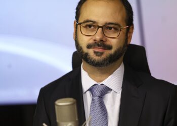 Governo avalia aumento de contratação pelo MEI com o fim da 6x1